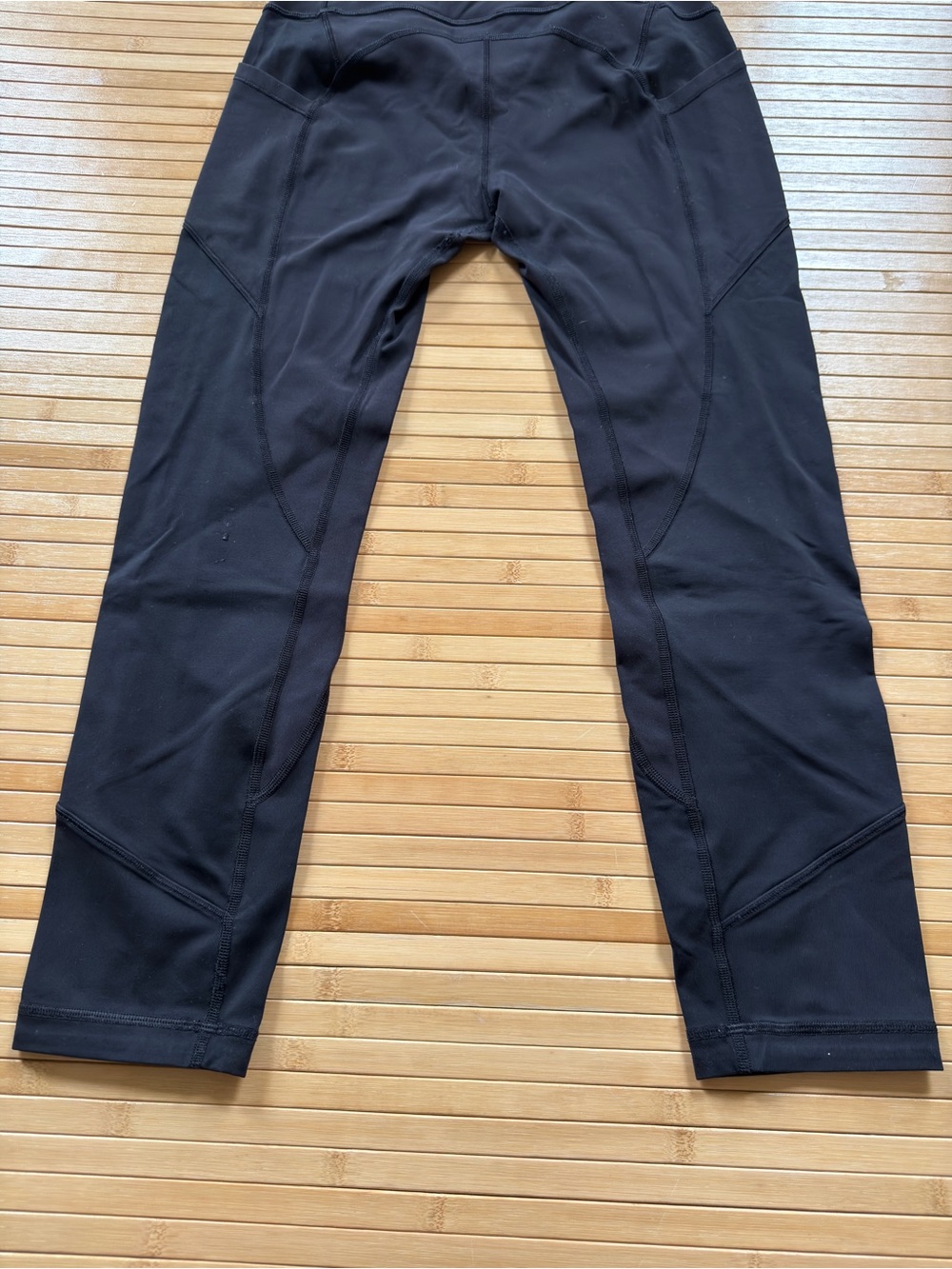 Lululemon - Size 6 - ATRP - High Rise - Side Pocket - All the Right Places - Picture 6 of 7
